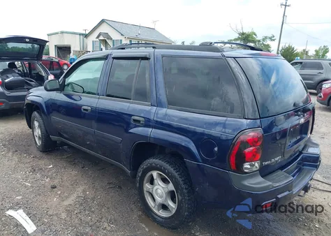 2007 Chevrolet Trailblazer Ls z USA, uszkodzony, nr VIN 1GNDT13S972291373